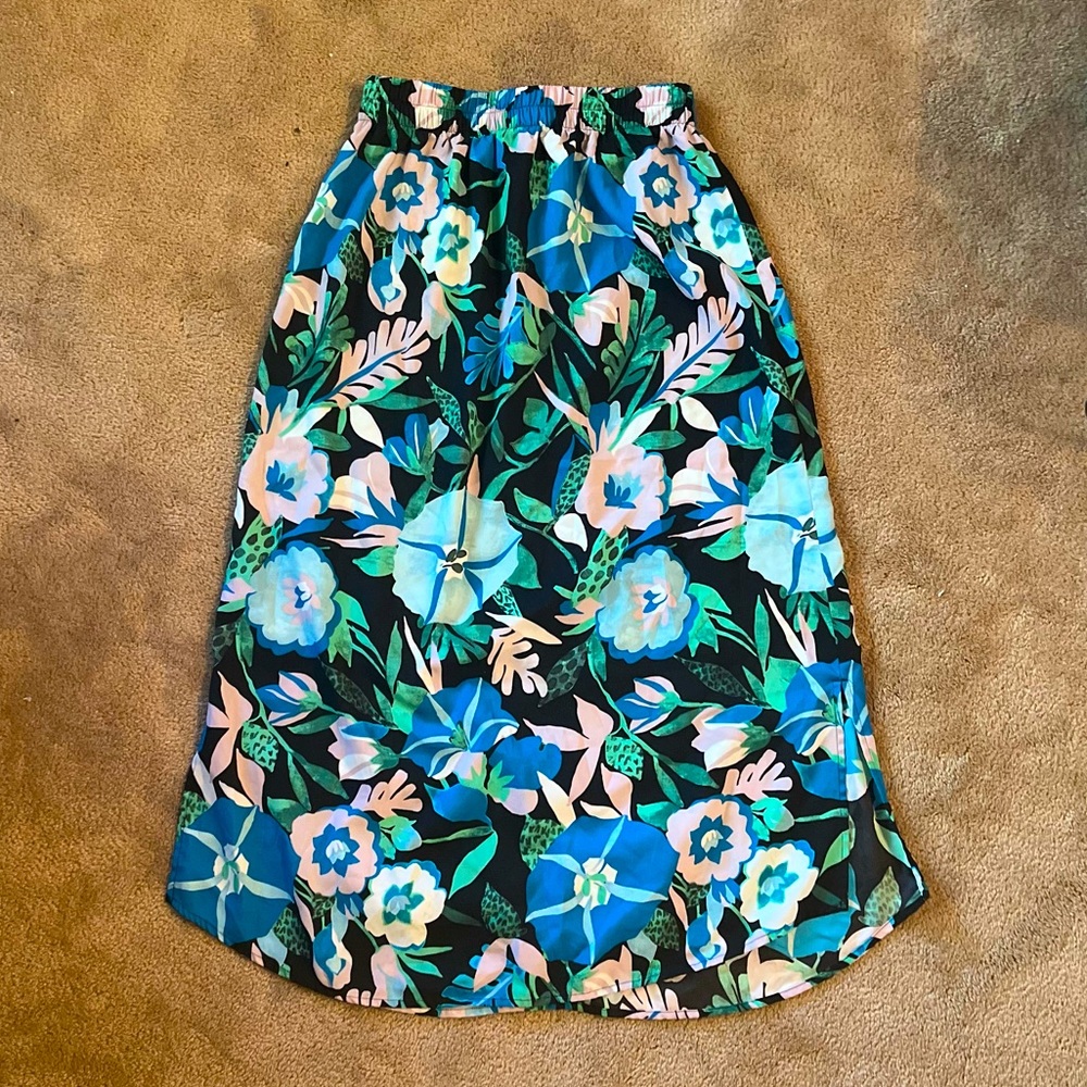 Loft Womens Silk maxi skirt floral size small